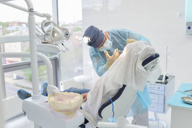 Best Emergency Dentist for Knocked-Out Tooth in Holiday Island, AR